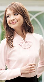 en joie(アンジョア) 01130 シンプルデザインで定番3つの襟を楽しめる長袖ブラウス 無地 93-01130