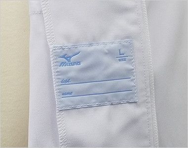 MZ-0056 ミズノ(mizuno) メンズハーフコート(男性用) MIZUNOの名札付き