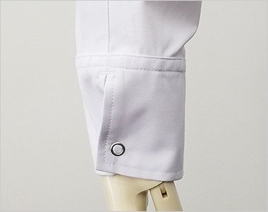MZ-0056 ミズノ(mizuno) メンズハーフコート(男性用) スナップ仕様で簡単に取り外しができます。