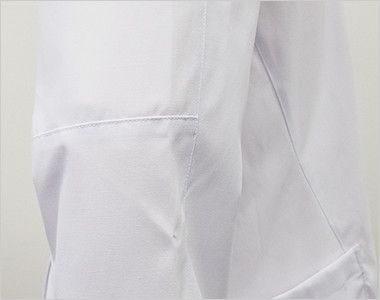 MZ-0056 ミズノ(mizuno) メンズハーフコート(男性用) 腕の上下運動時などの引きつられる感覚を抑えた独自の動的機能裁断法「Dynamotion Fit」を採用。